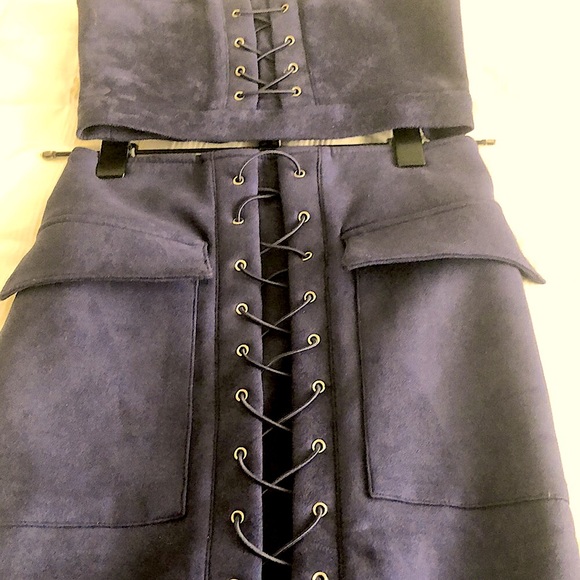 🌎Kendi Boutique Designer Suede Skirt Set in Navy - Picture 4 of 9